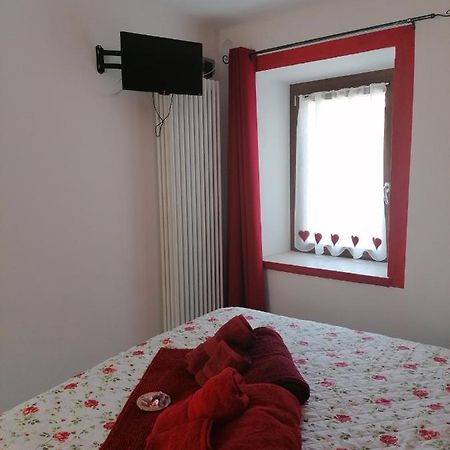 Casa Vacanza La Rosa فيناديو المظهر الخارجي الصورة